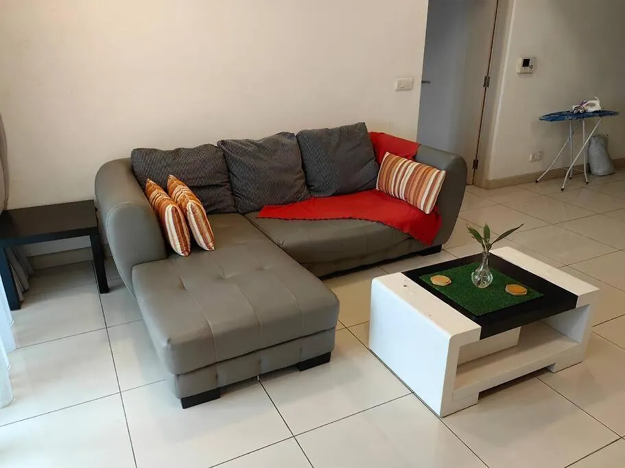 19 Suasana Bukit Ceylon 5 Minutes To Alor Street Klcc Bukit Bintang 12 Pax 3R2B Daire Kuala Lumpur 0*,